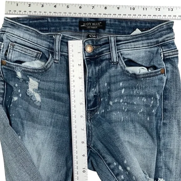 Judy Blue Faded Blue Boyfriend Jeans - Picture 7 of 11